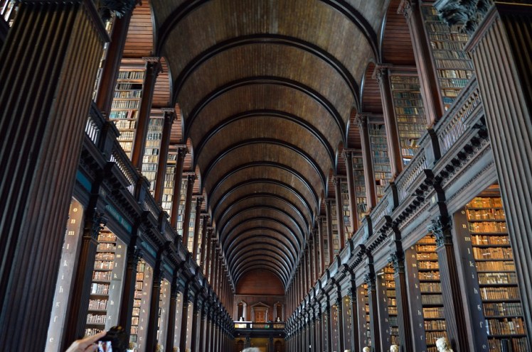 Ire_Trinity College Library1