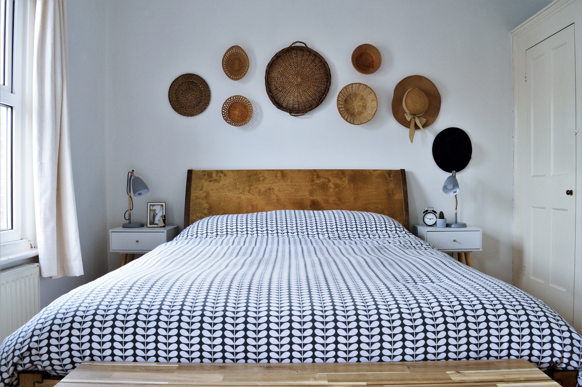 Bedroom Warren Eveans bed with basket gallery wall